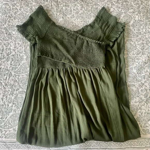 City Chic Island Smocked Maxi Dress - Picture 2 of 6